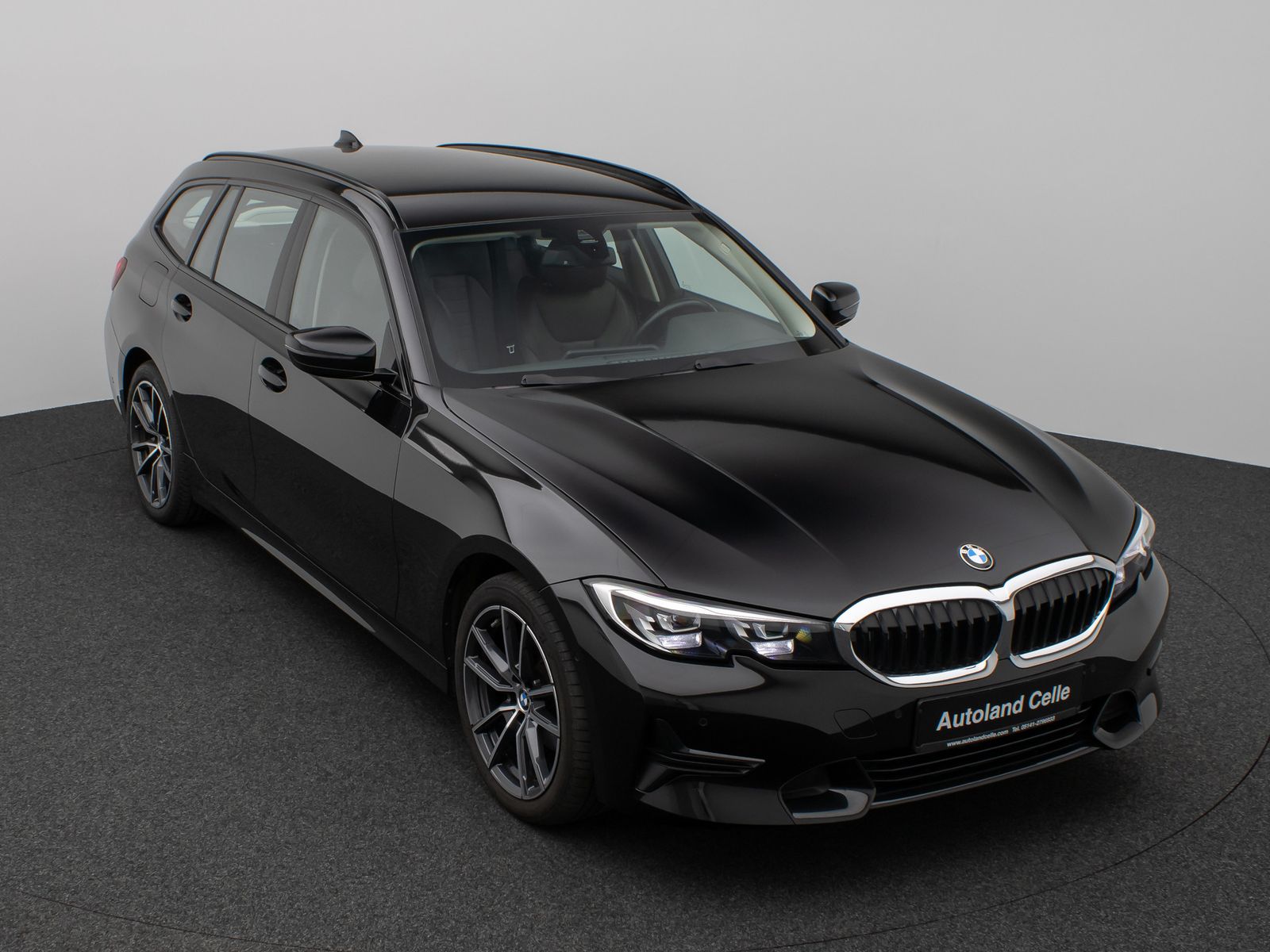 BMW 320d xD Sport Line - Samsaru's Car Outlet