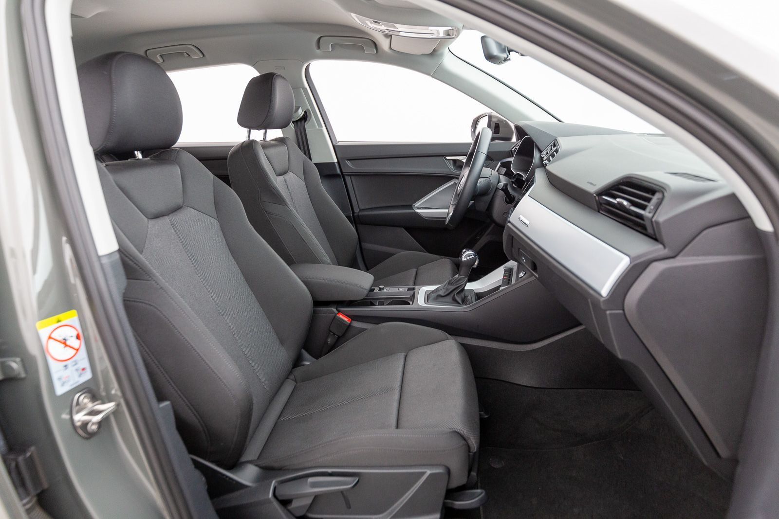 Audi Q3 S line 35 TDI quattro S tronic - Samsaru's Car Outlet