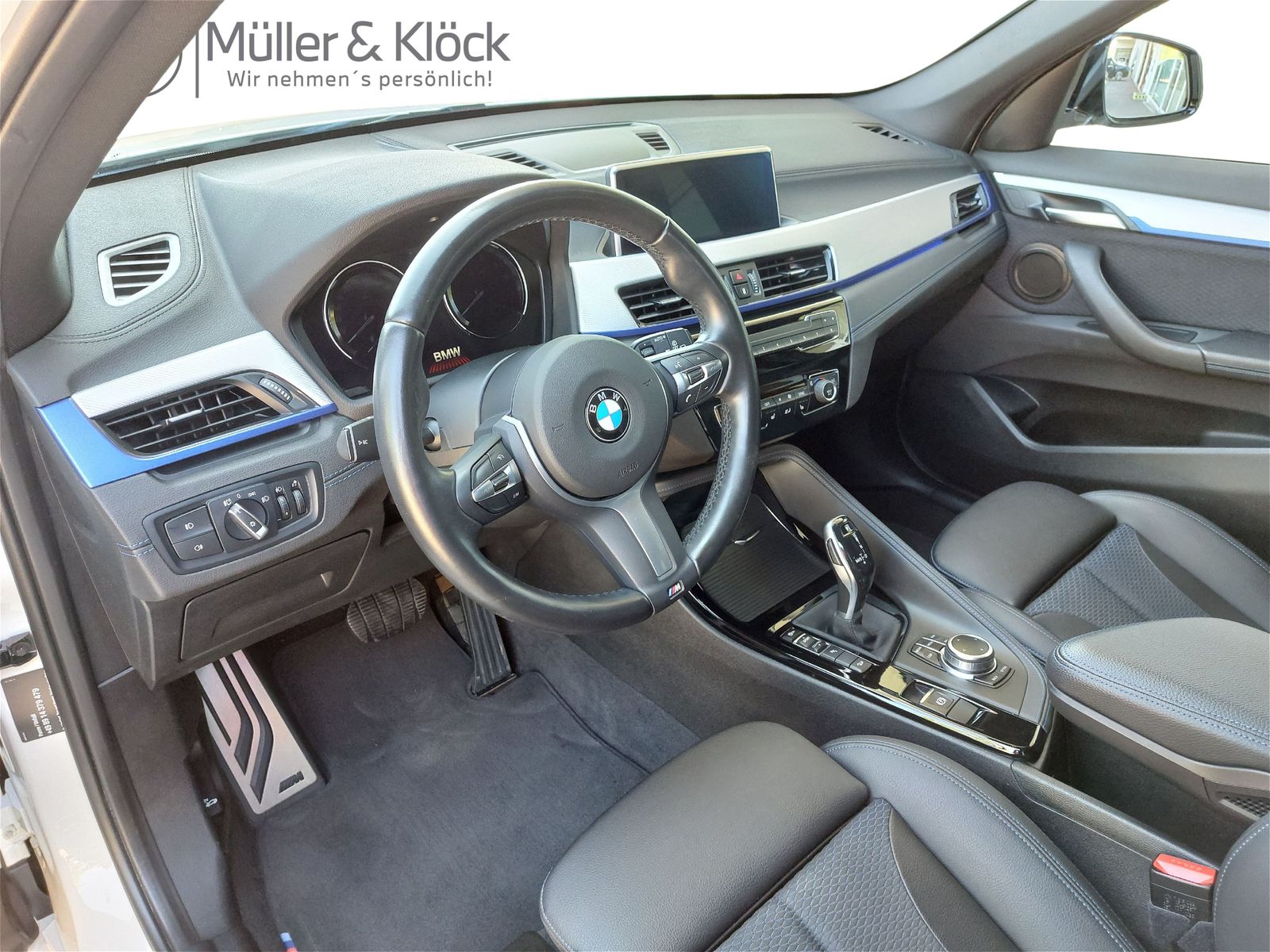 BMW X1 xDrive20i M Sportpaket - Samsaru's Car Outlet