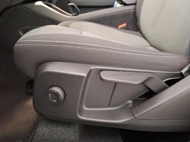 Volvo XC40 B3 Core - Samsaru's Car Outlet