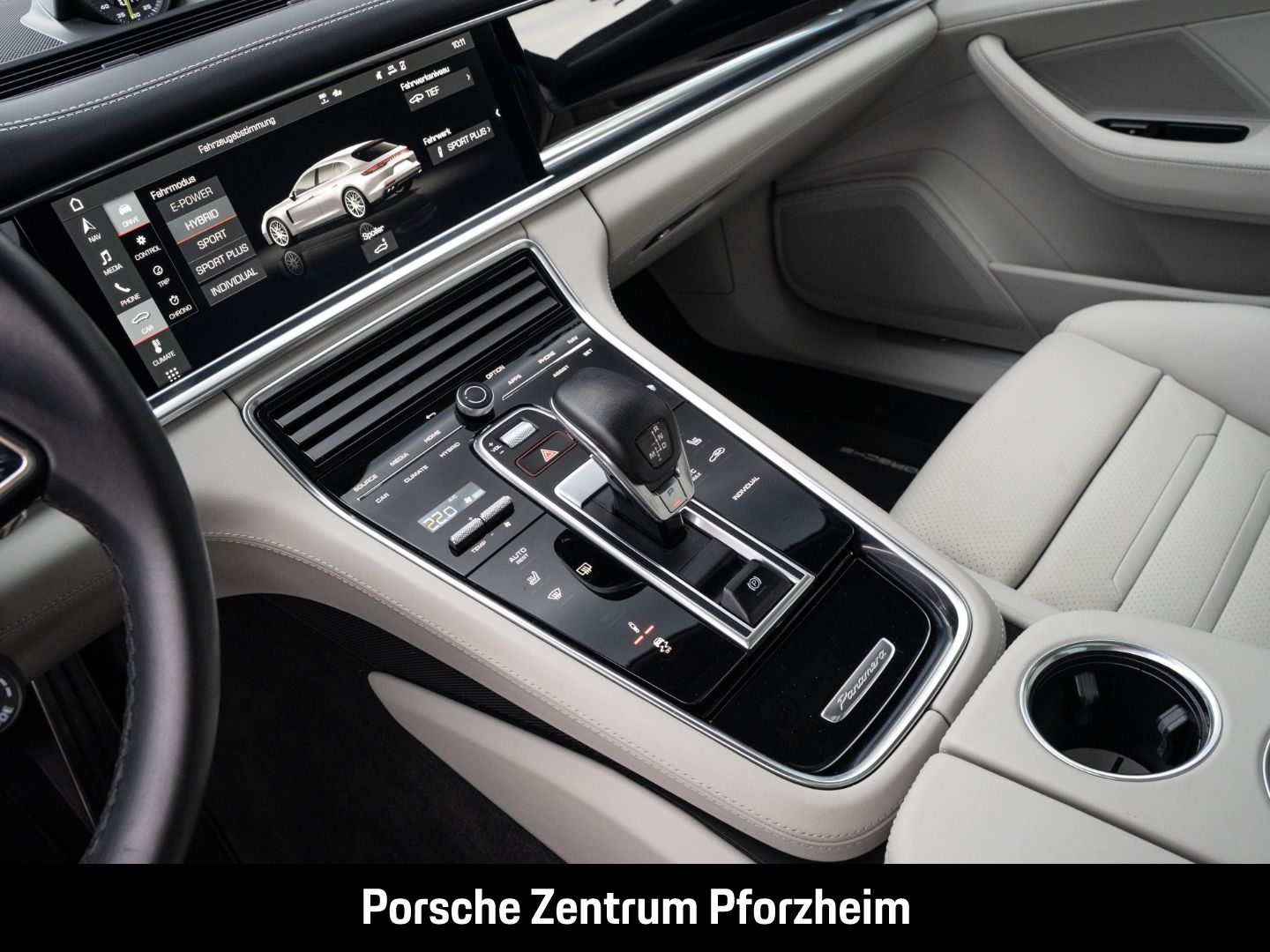 Porsche Panamera 4 E-Hybrid Sport Turismo Surround-View