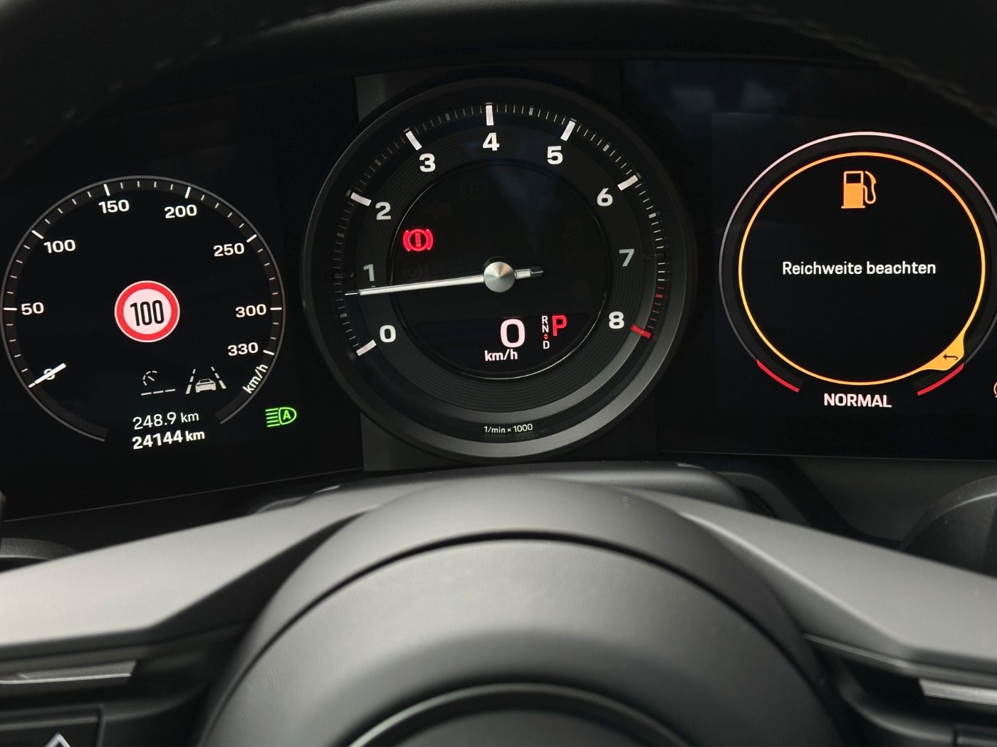 Porsche 992 911 Carrera 4S Lift Matrix BOSE InnoDrive