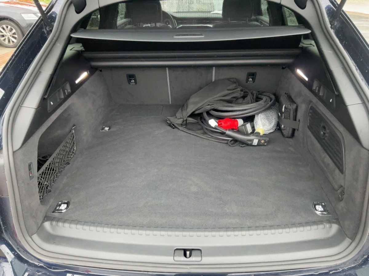 Audi A6 Avant 55 TFSI e QU S-LINE MATRIX+HuD+B&O