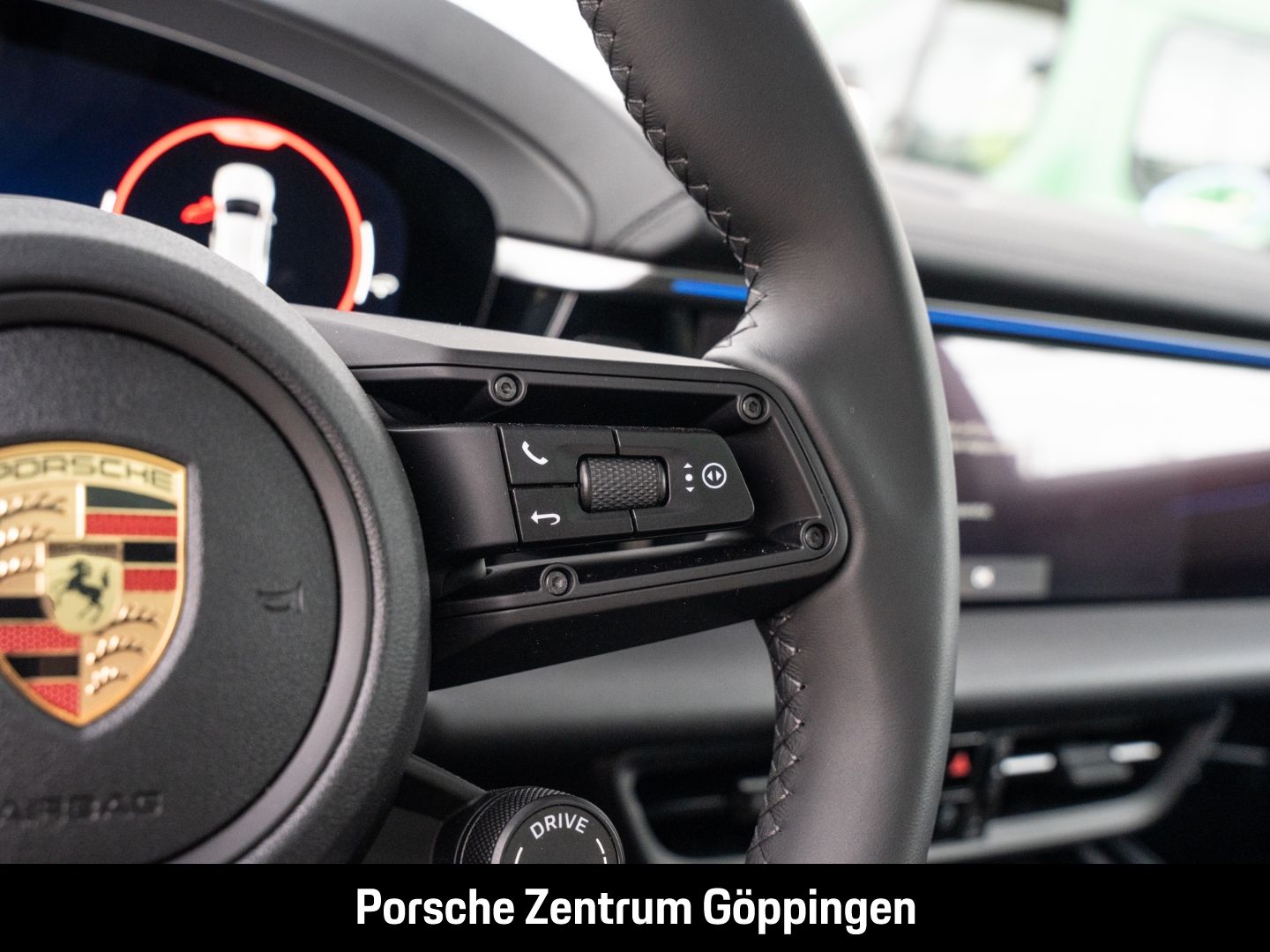 Porsche Macan 4 Luftfederung Panoramadach BOSE HA-Lenkun