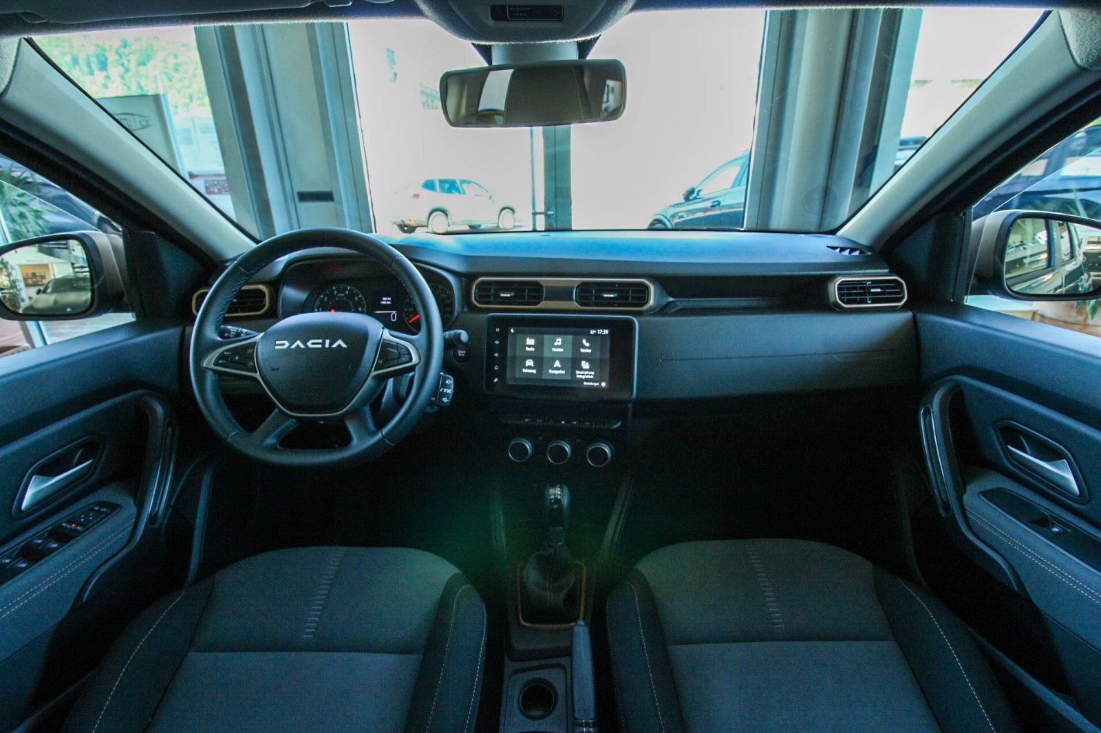 Dacia Duster II Extreme TCe 150 - Samsaru's Car Outlet
