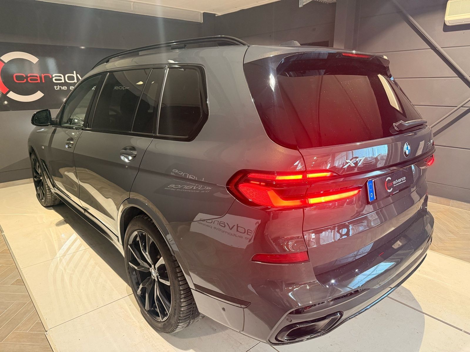 BMW X7 xDrive40d M Sport Pro "22" *FULL OPTION*