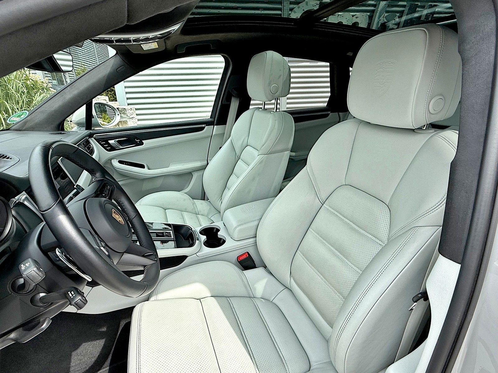 Porsche Macan GTS - Samsaru's Car Outlet