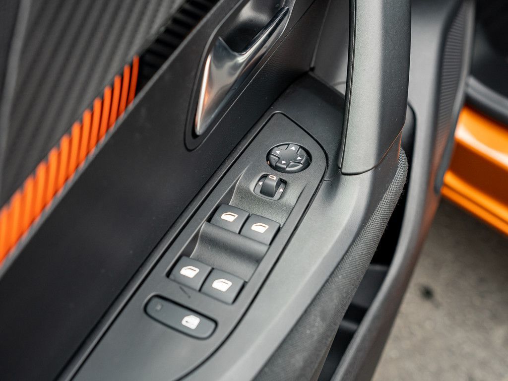 Peugeot e-2008 Active - Samsaru's Car Outlet