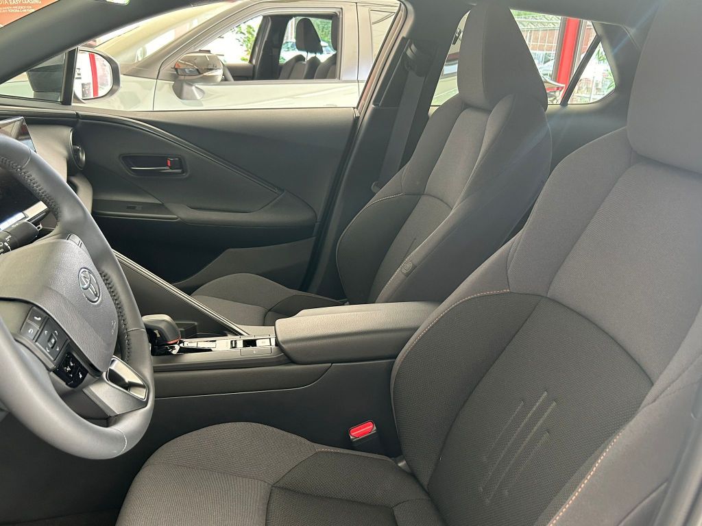 Toyota C-HR 1.8 Hybrid Team Deutschland