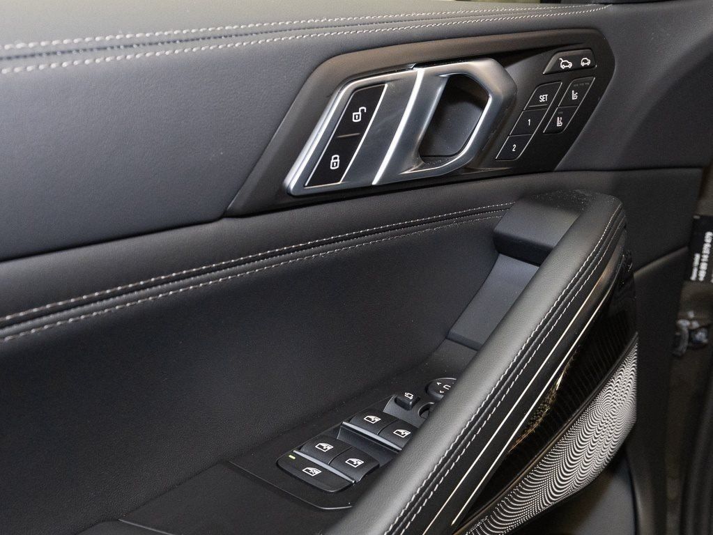 BMW X6 xDrive40d MSportPro PANO AHK SHZ PAProf 22"