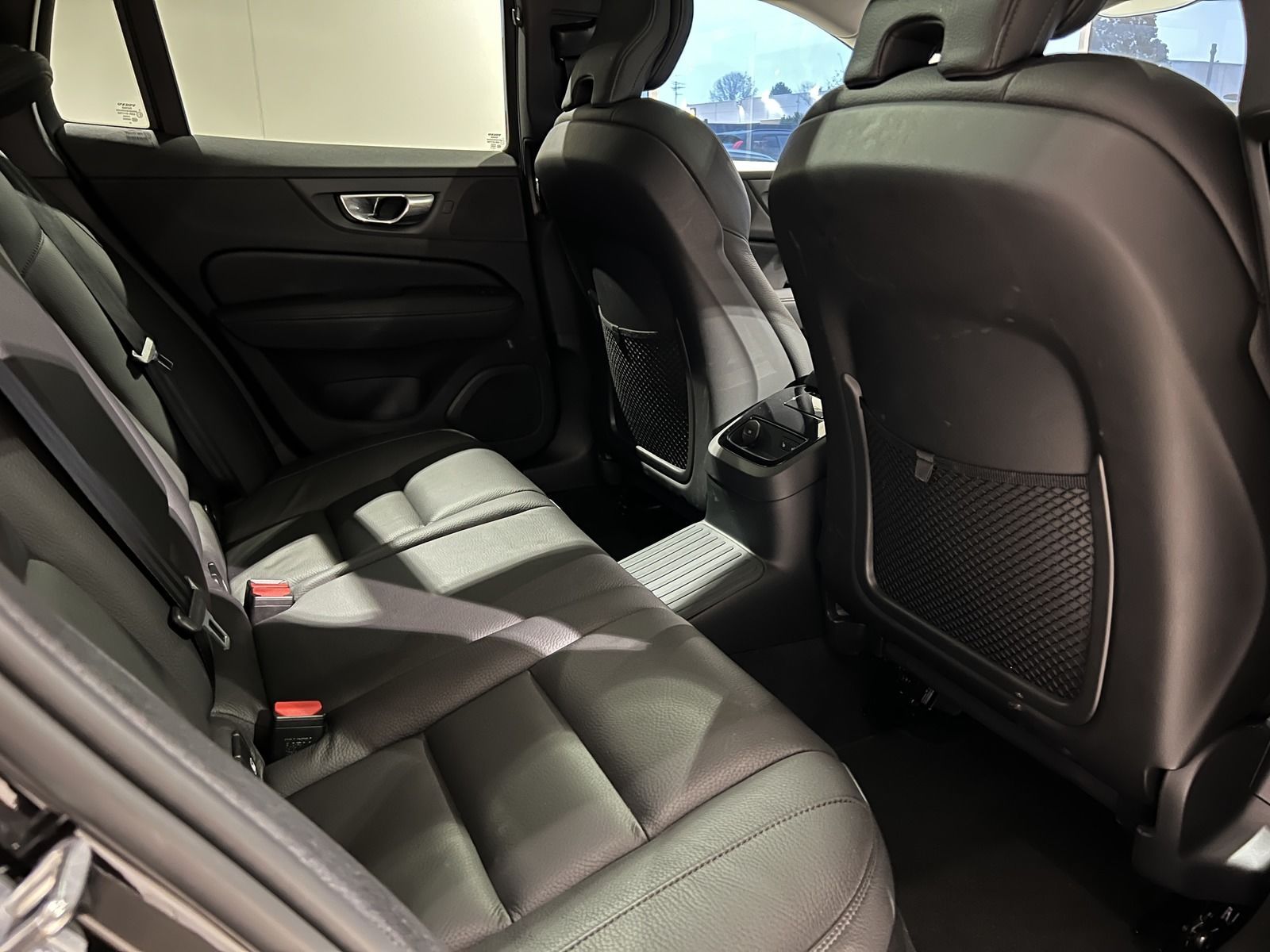 Volvo V60 T6 Plus Dark Recharge AWD ACC Pano AHK 360°