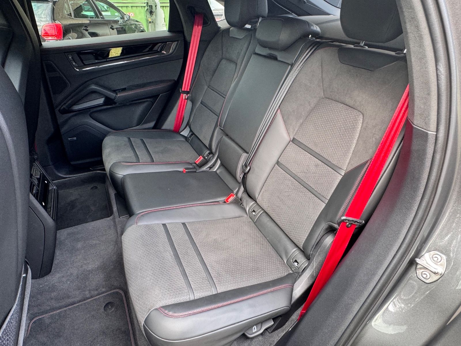 Porsche Cayenne Coupe GTS 22" HA-Lenkung AHK LP 167 t€