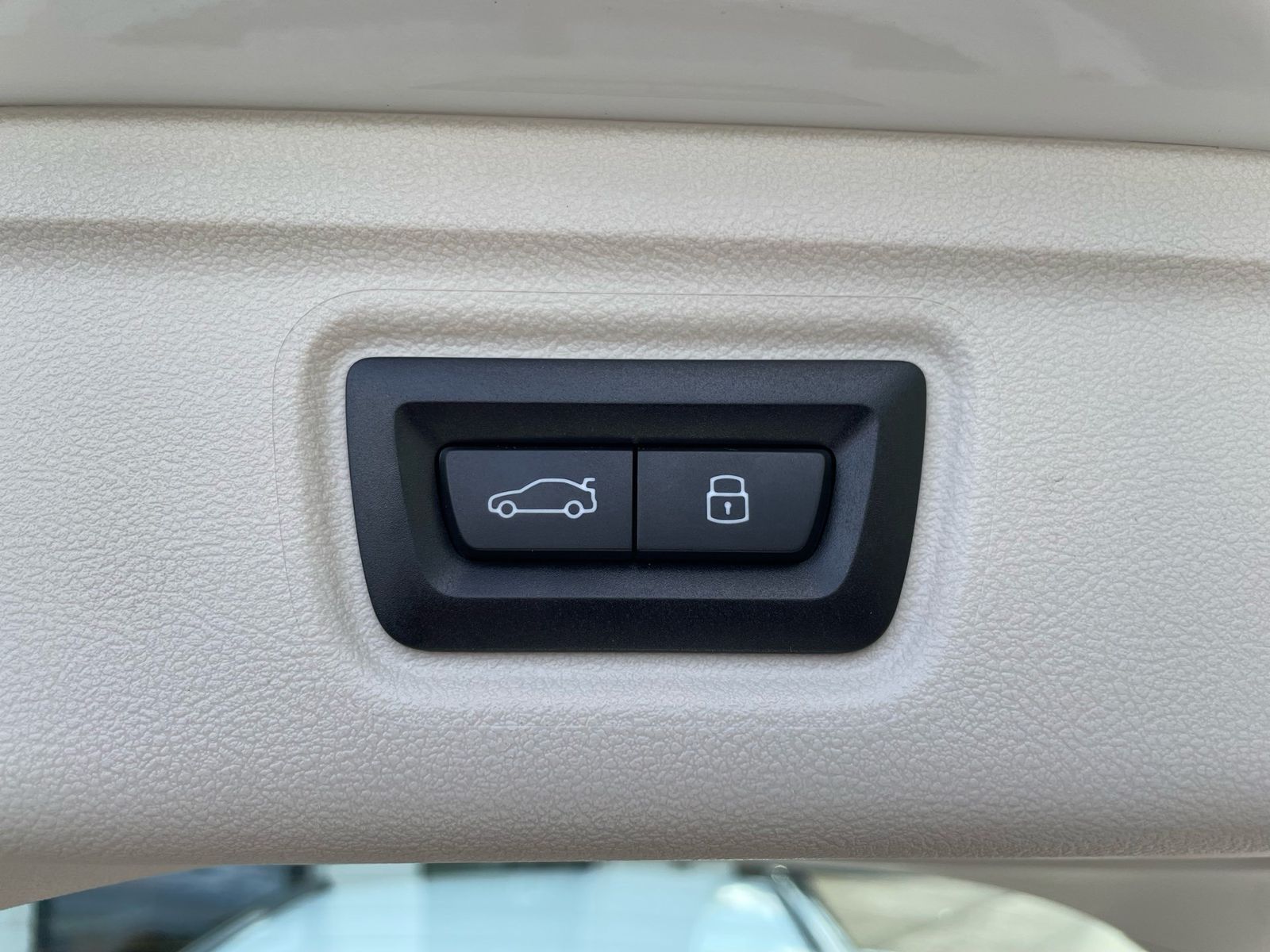 BMW 318i Tour || AHK Keyless ACC 360° FIN ab 1,99% !