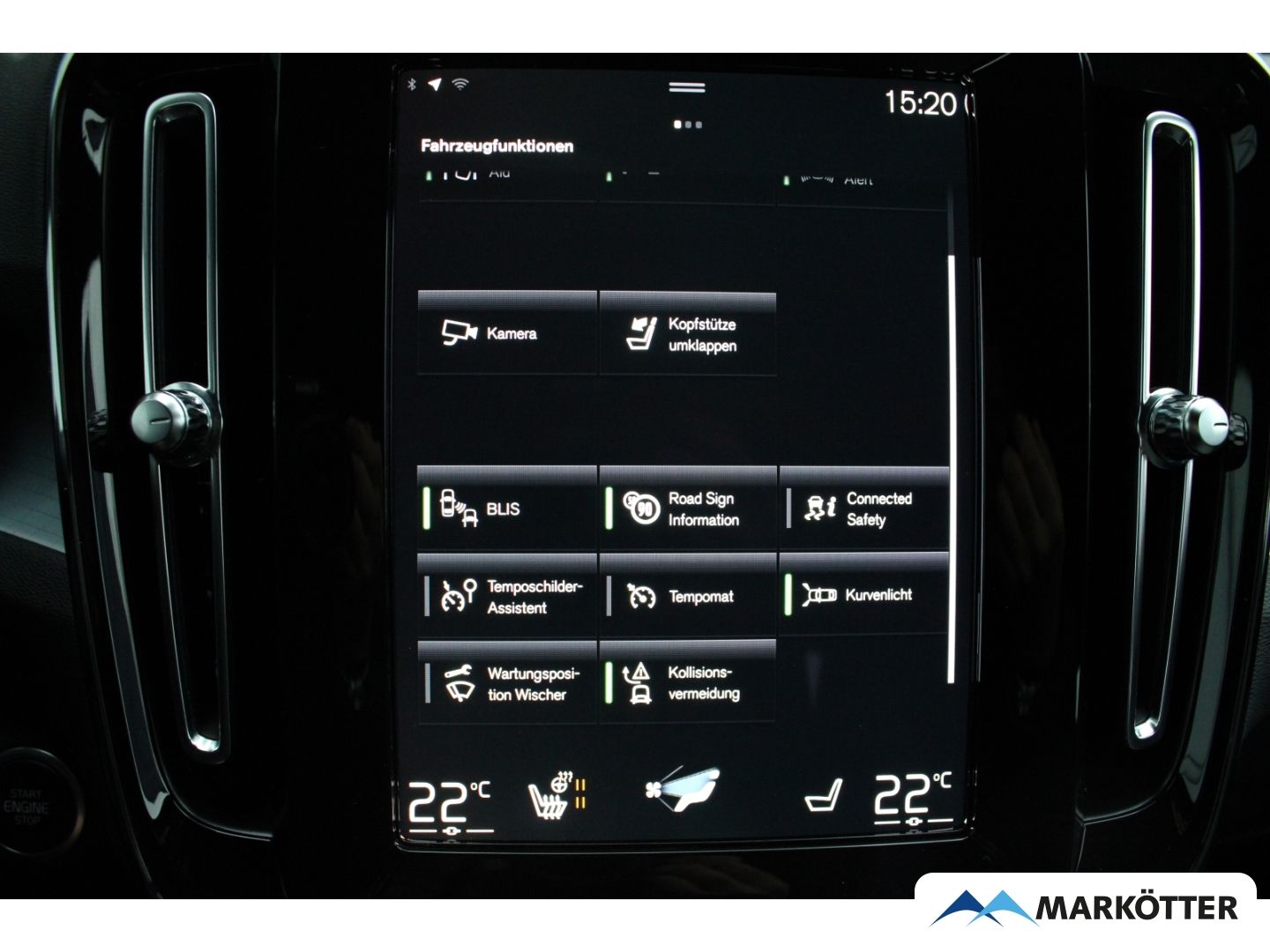 Volvo XC40 Plus Dark Recharge Plug-In Hybrid 2WD AHK