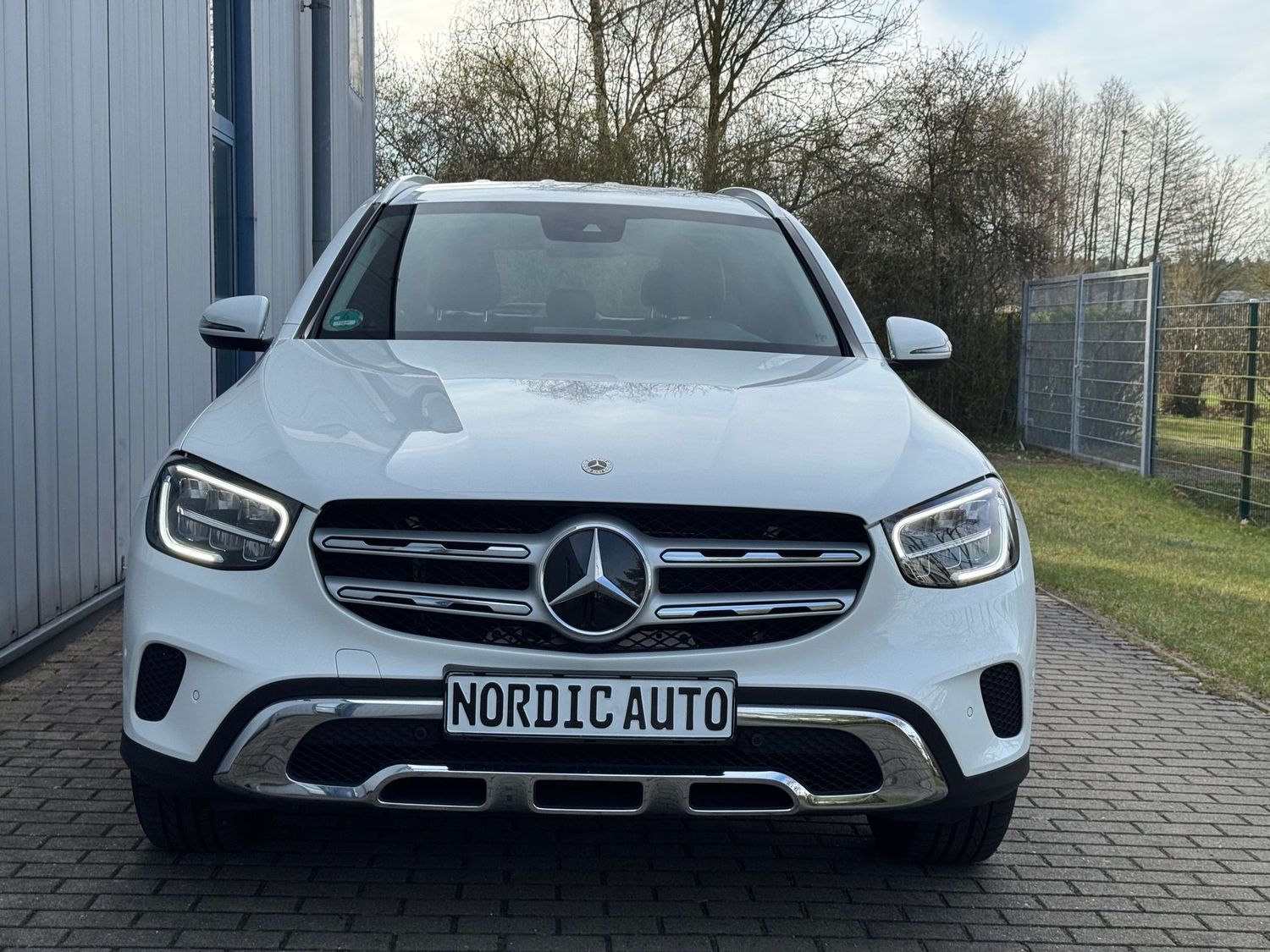 Mercedes-Benz GLC 220 d 4M Leder+Sitzbelüftung+8FachBereift+AC