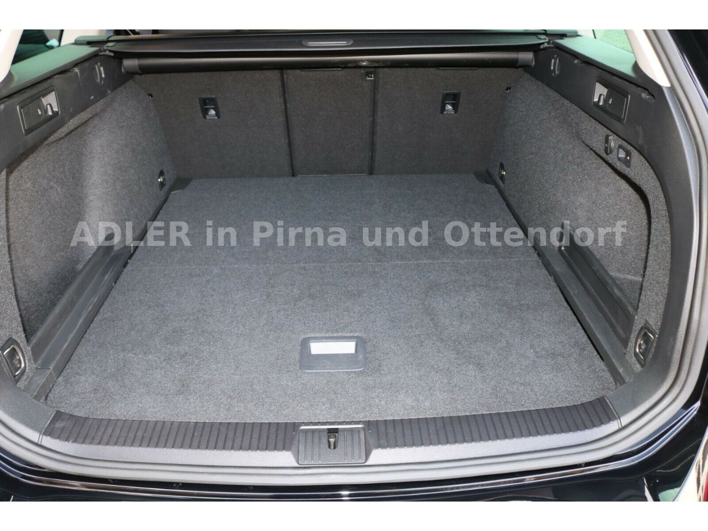 Volkswagen Passat 2.0 TDI DSG - Samsaru's Car Outlet