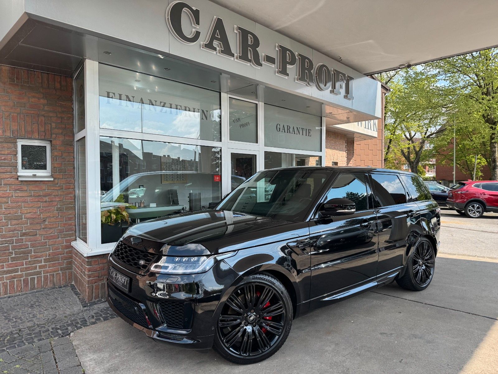 Range Rover Sport HSE Dynamic - Samsaru's Car Outlet