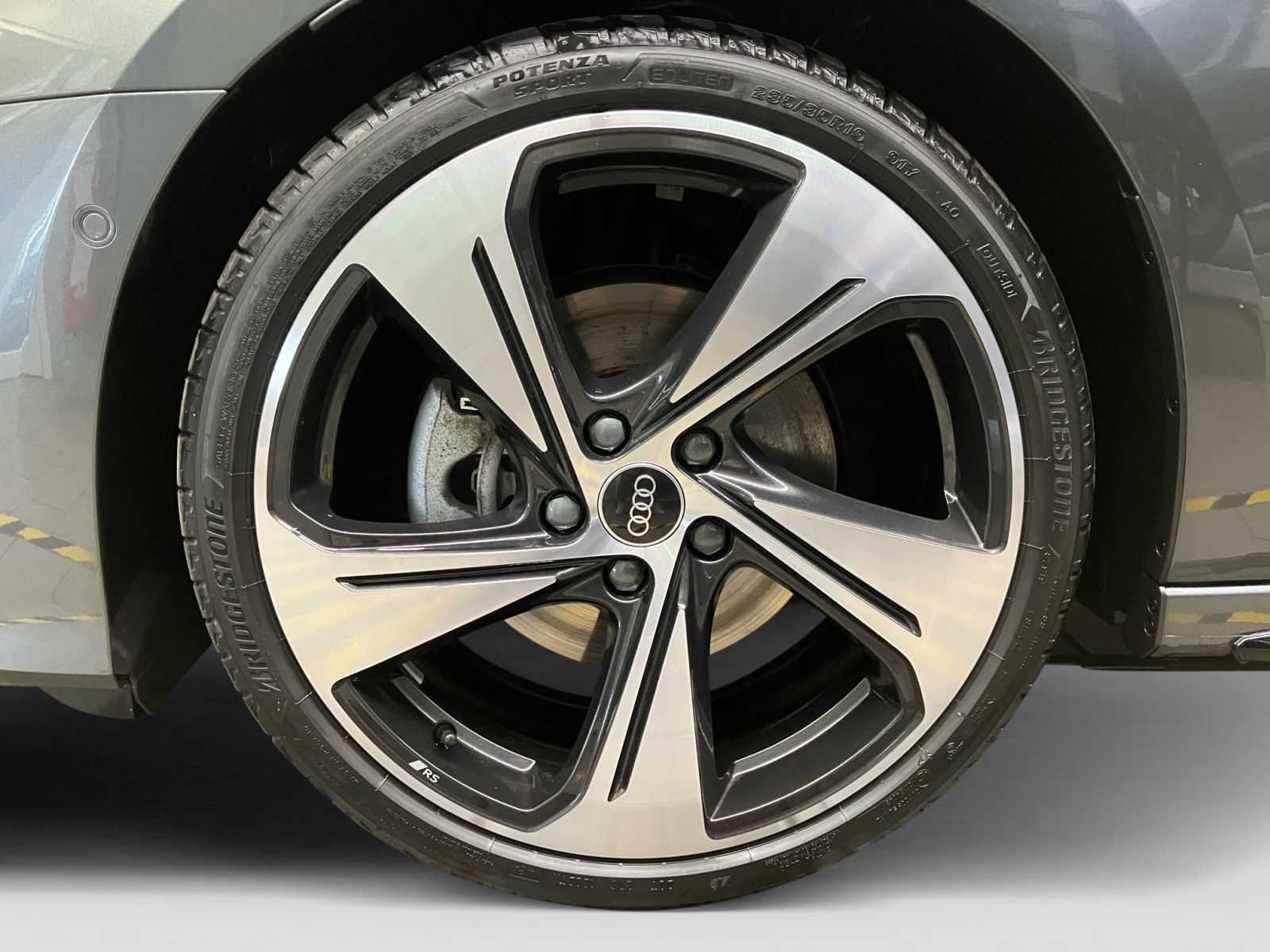 Audi A3 Limousine 35 TFSI S line - Samsaru's Car Outlet