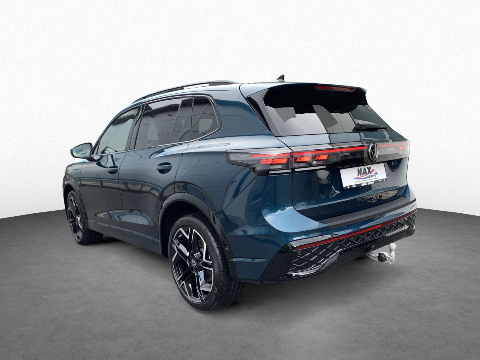 Volkswagen Tiguan 1.5 eHYBRID R LINE IQ.LIGHT+AHK+PANO+ACC