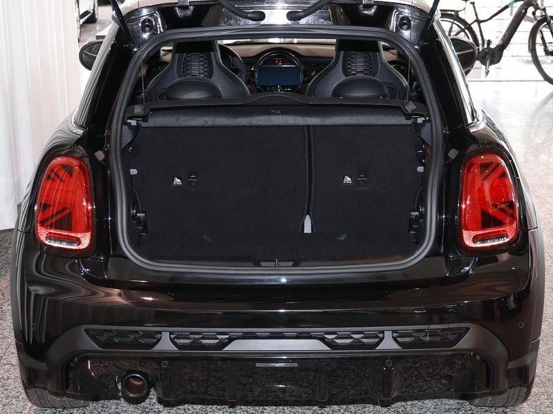 MINI Cooper JCW - Samsaru's Car Outlet