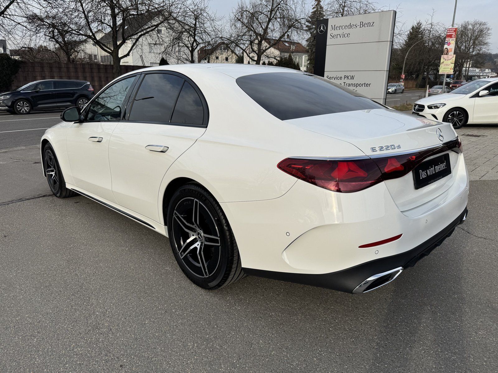 Mercedes-Benz E 220 d AMG - Samsaru's Car Outlet