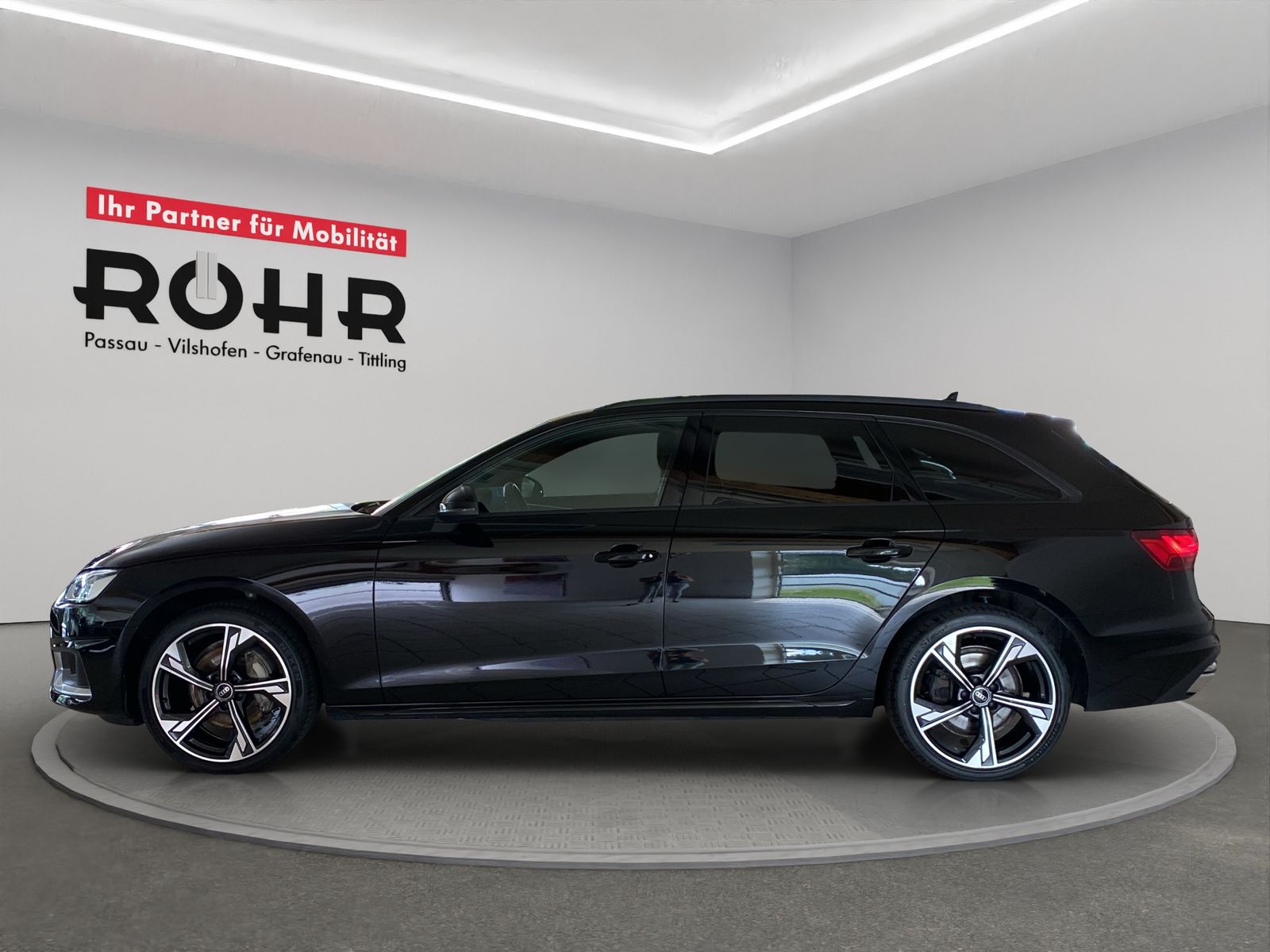 Audi A4 Avant 40 TFSI S tronic - Samsaru's Car Outlet