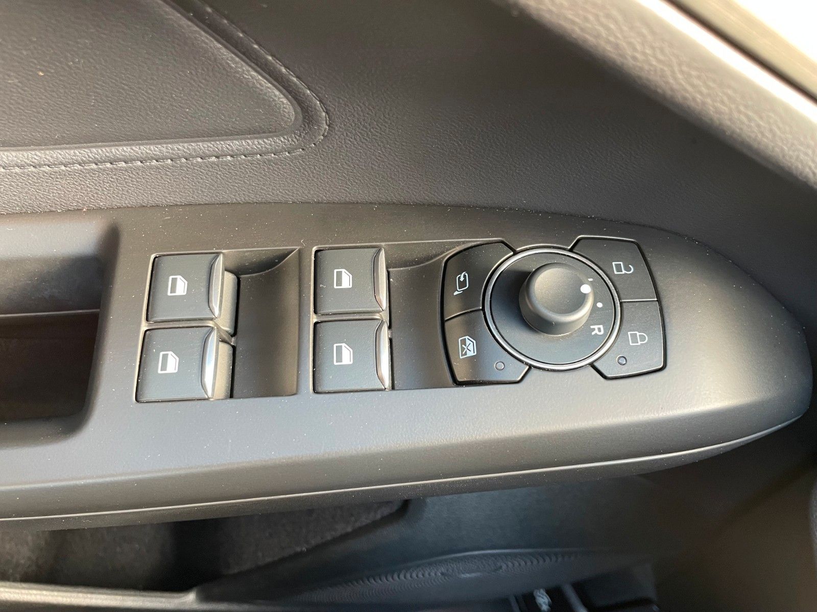 Ford Focus Automatik Turnier Titanium / ACC+155PS