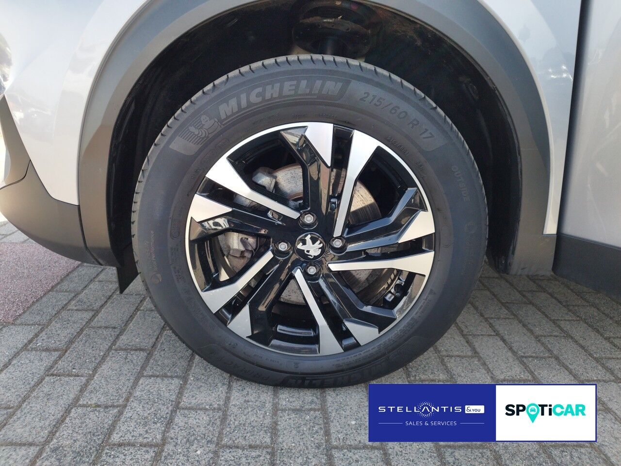 Peugeot 2008 Allure 136 Elektro - Samsaru's Car Outlet