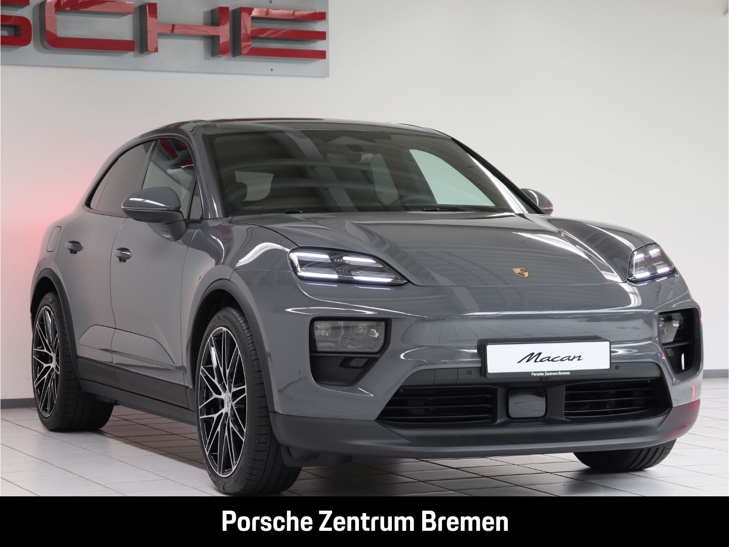 Porsche Macan Electric 4 Bose Matrix LED Panorama 22 Zol