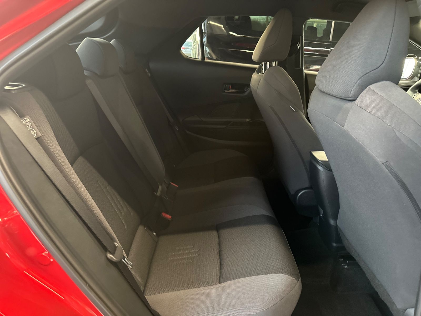 Toyota C-HR Hybrid FWD - Samsaru's Car Outlet