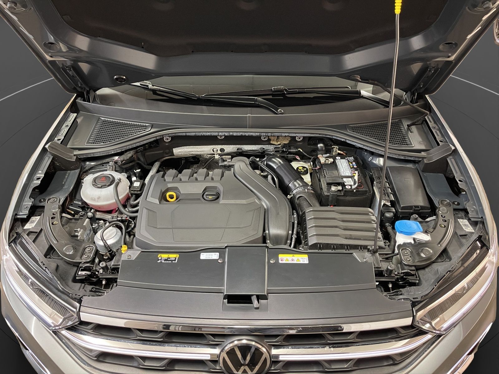 Volkswagen T-Roc 1.5 TSI Style - Samsaru's Car Outlet