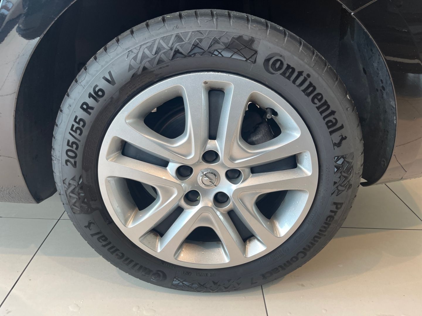 Opel Astra 1.5 D ST Edition - Samsaru's Car Outlet
