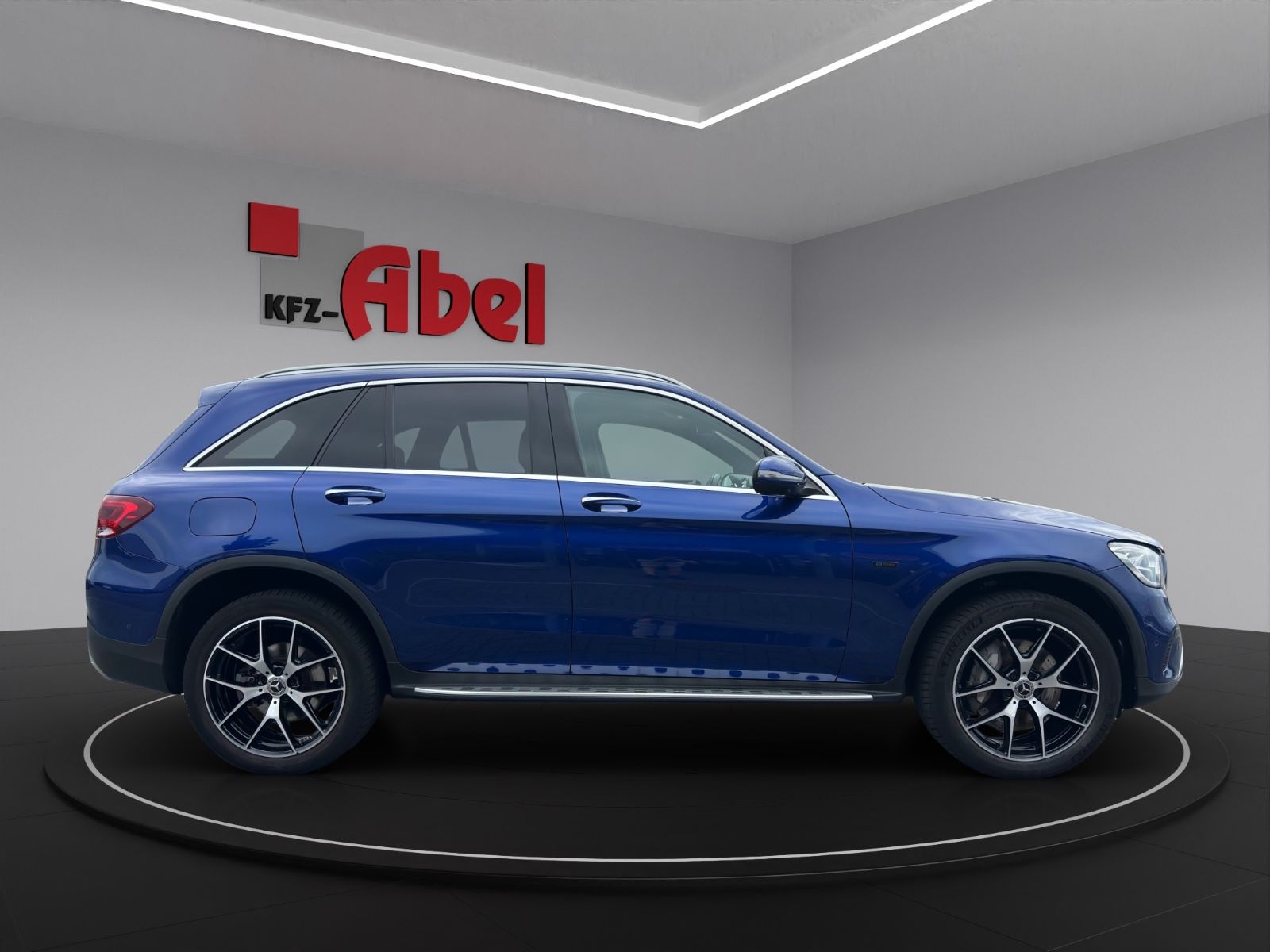 Mercedes-Benz GLC 300 e 4MATIC - Samsaru's Car Outlet