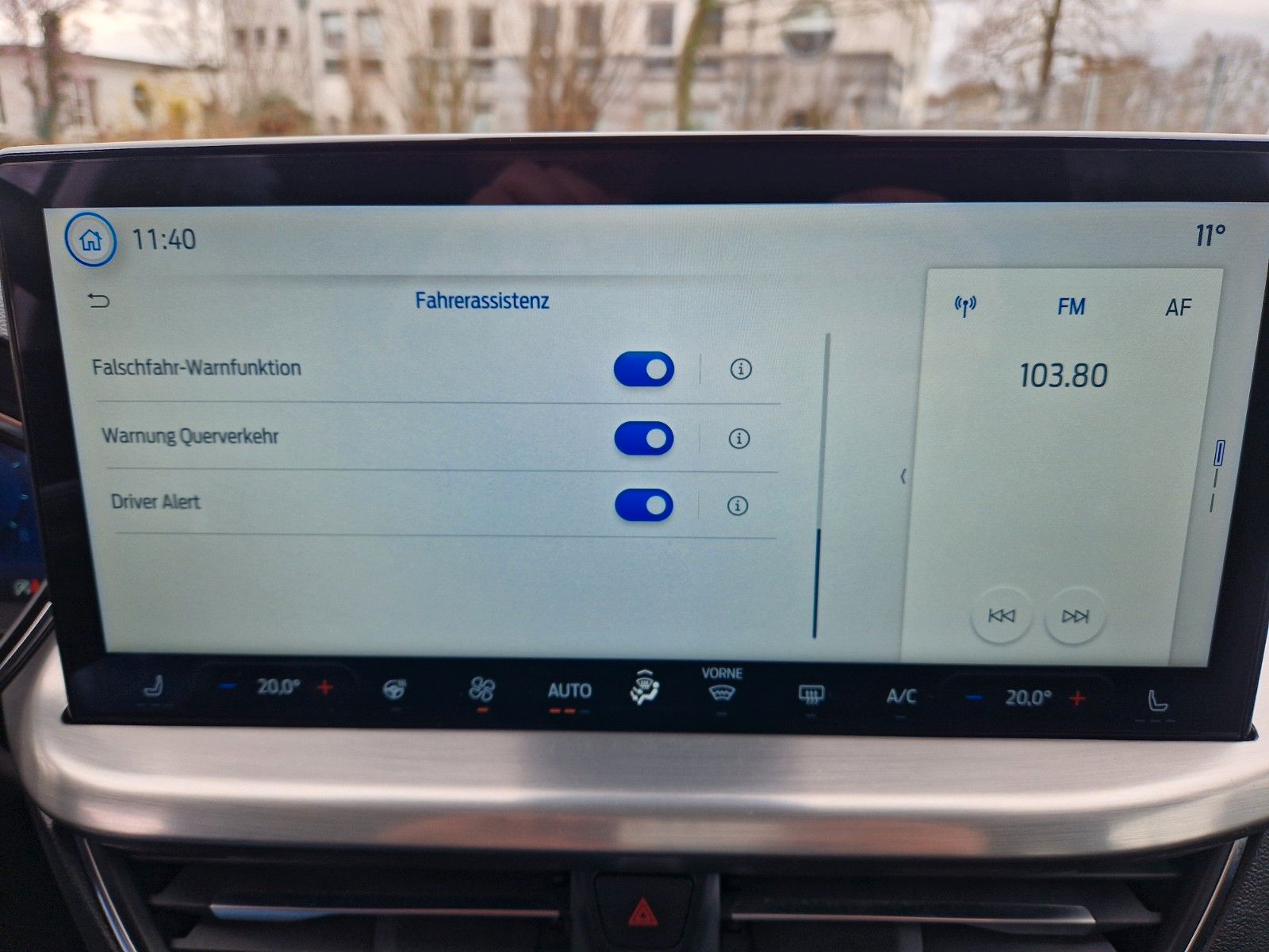 Ford Focus Tun.Titanium 1.Hd Aut. LED AHK NAVI Rf ACC