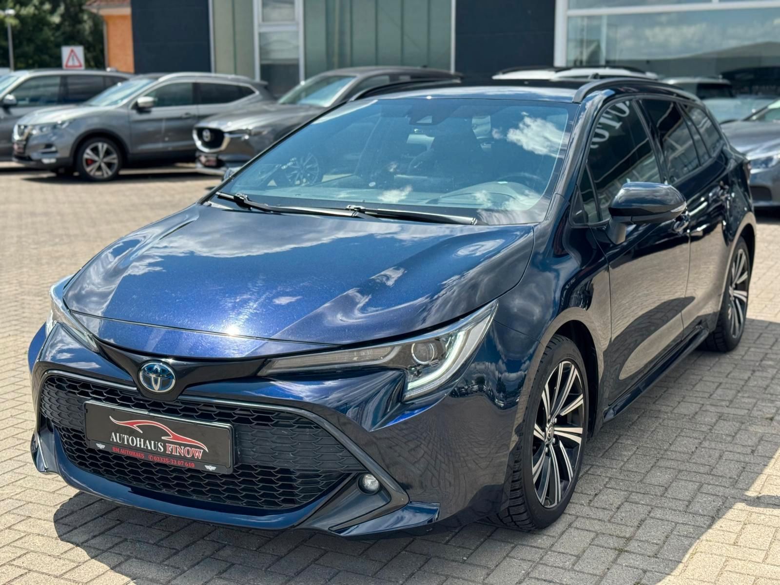 Toyota Corolla 1.8 Touring Sports Hybrid - Samsaru's Car Outlet