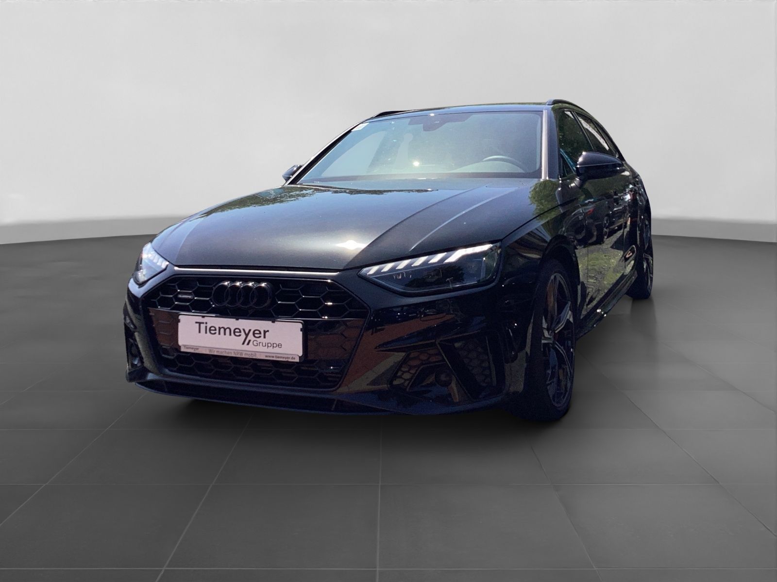 Audi A4 Avant 40 TFSI Q 2x S LINE MATRIX AHK LM19 KAM