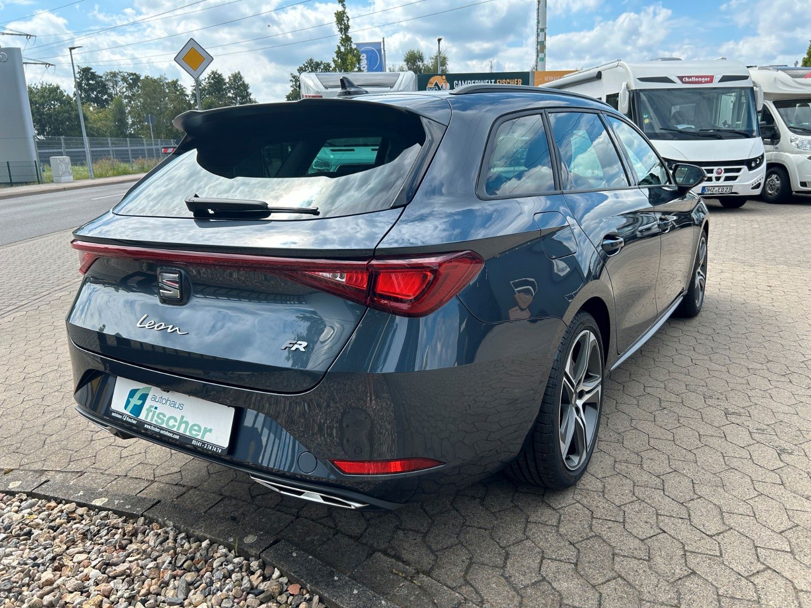 Seat Leon Sportstourer FR Plus AHK Kessy Rüfa