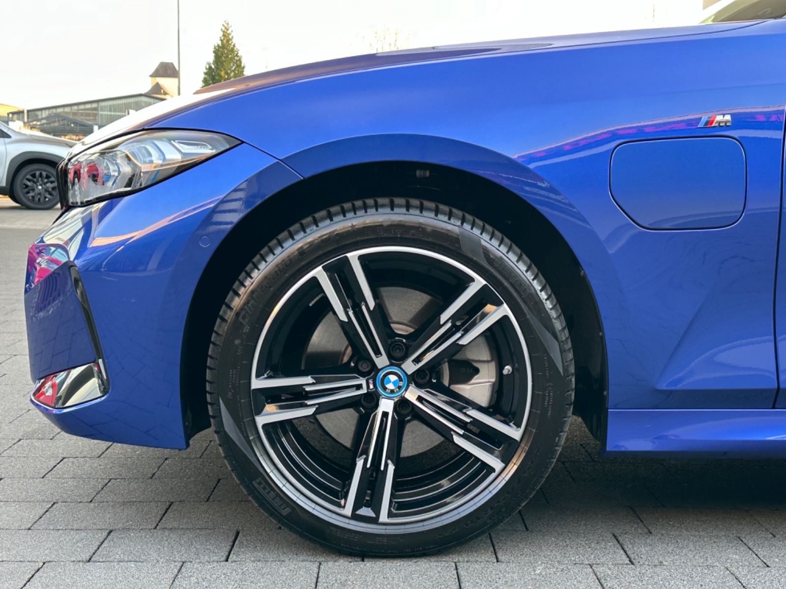 BMW 330 e xDrive Touring M Sport - Samsaru's Car Outlet
