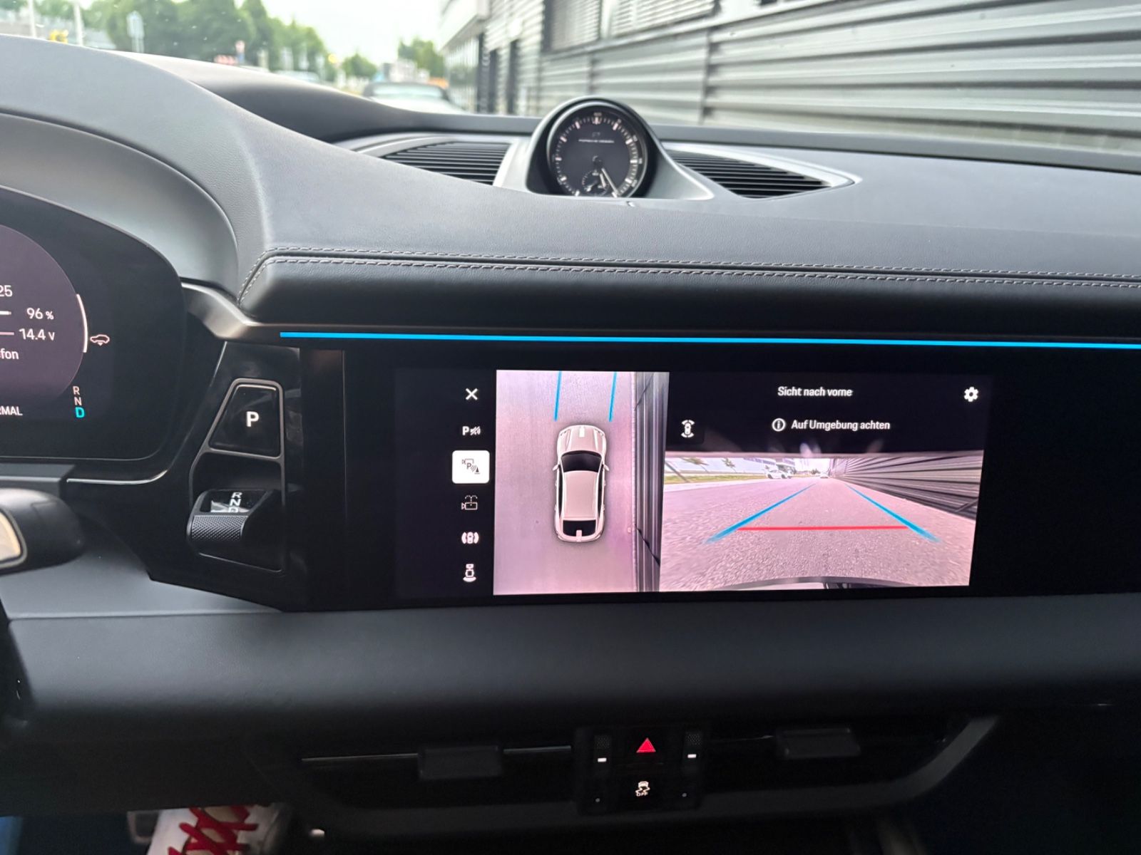 Porsche Macan E Turbo - Samsaru's Car Outlet
