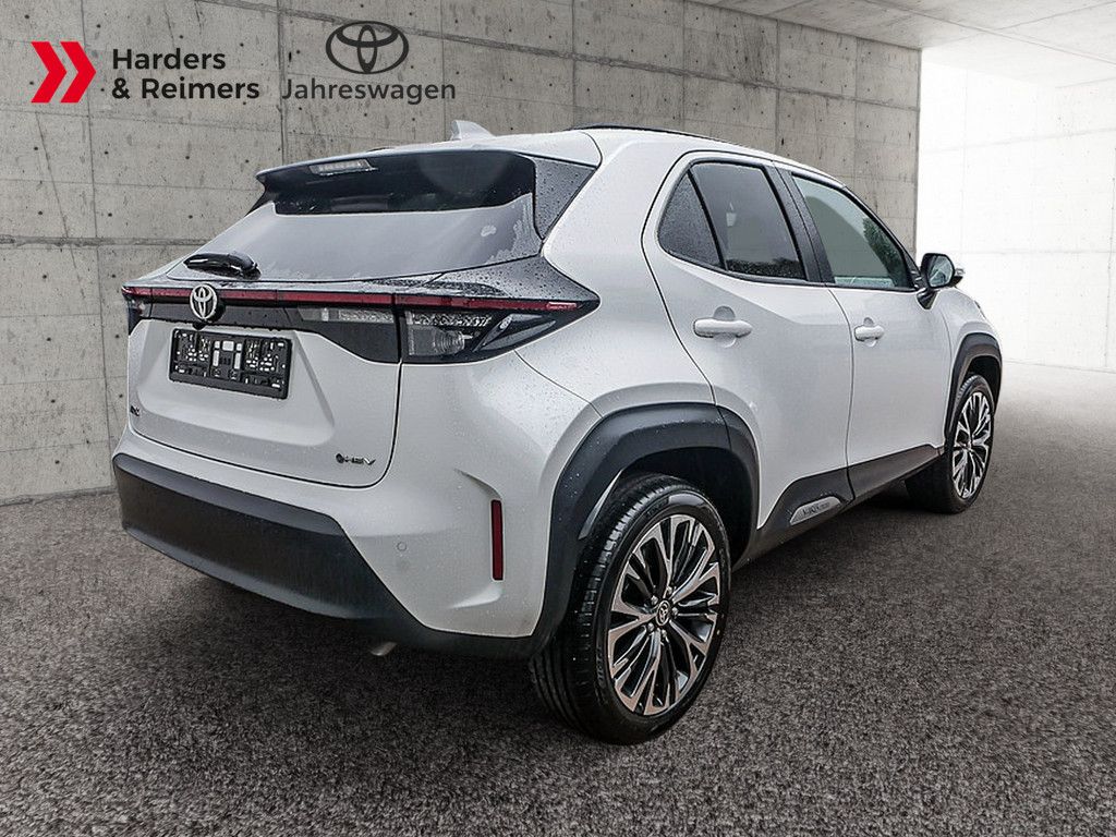Toyota Yaris Cross Hybrid H&R SHZ KAMERA NAVI ACC LED