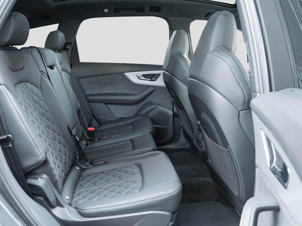 Audi Q7 60 TFSIe quattro S line