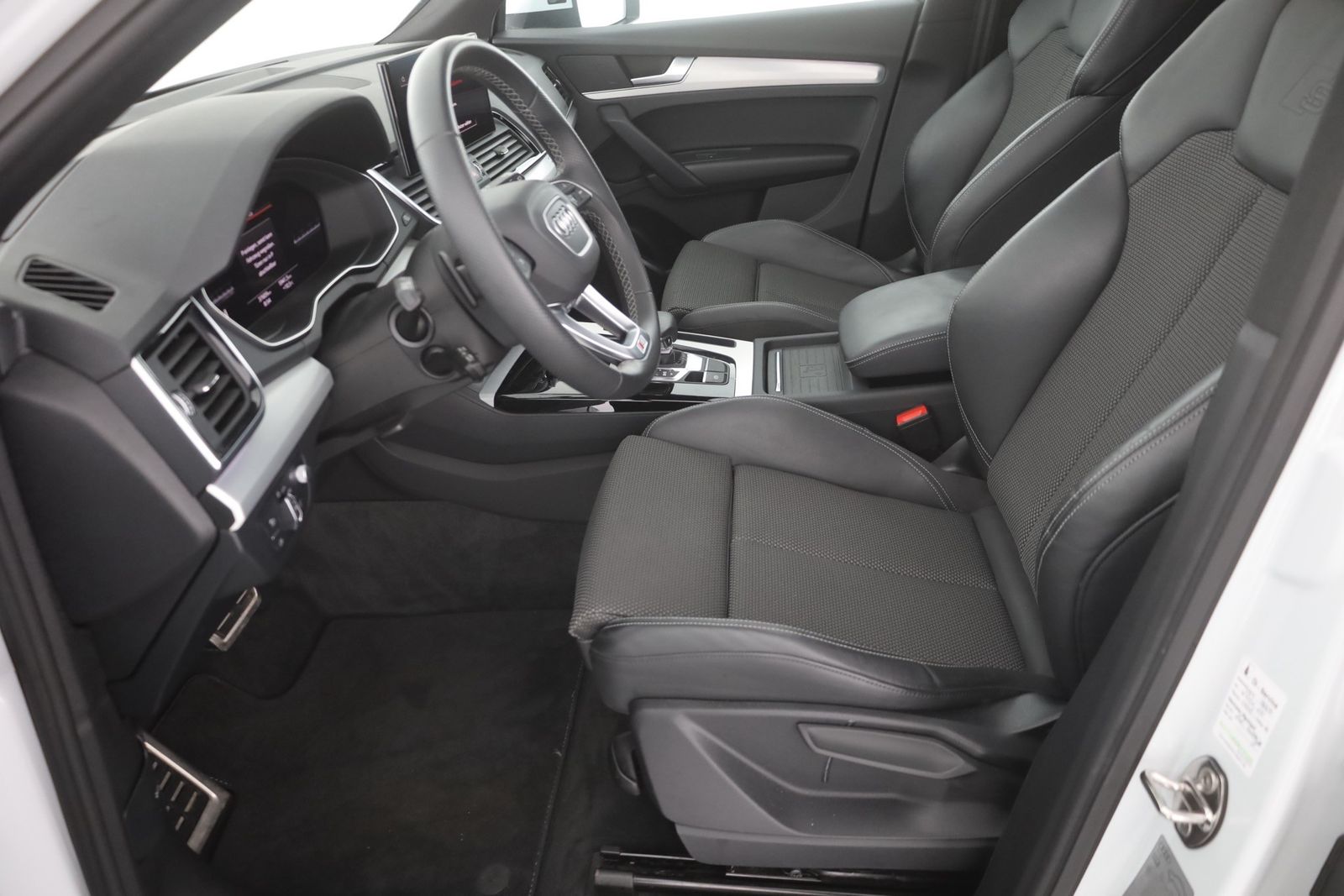 Audi Q5 Sportback S-Line 45 TFSI quattro s-tronic - Samsaru's Car Outlet