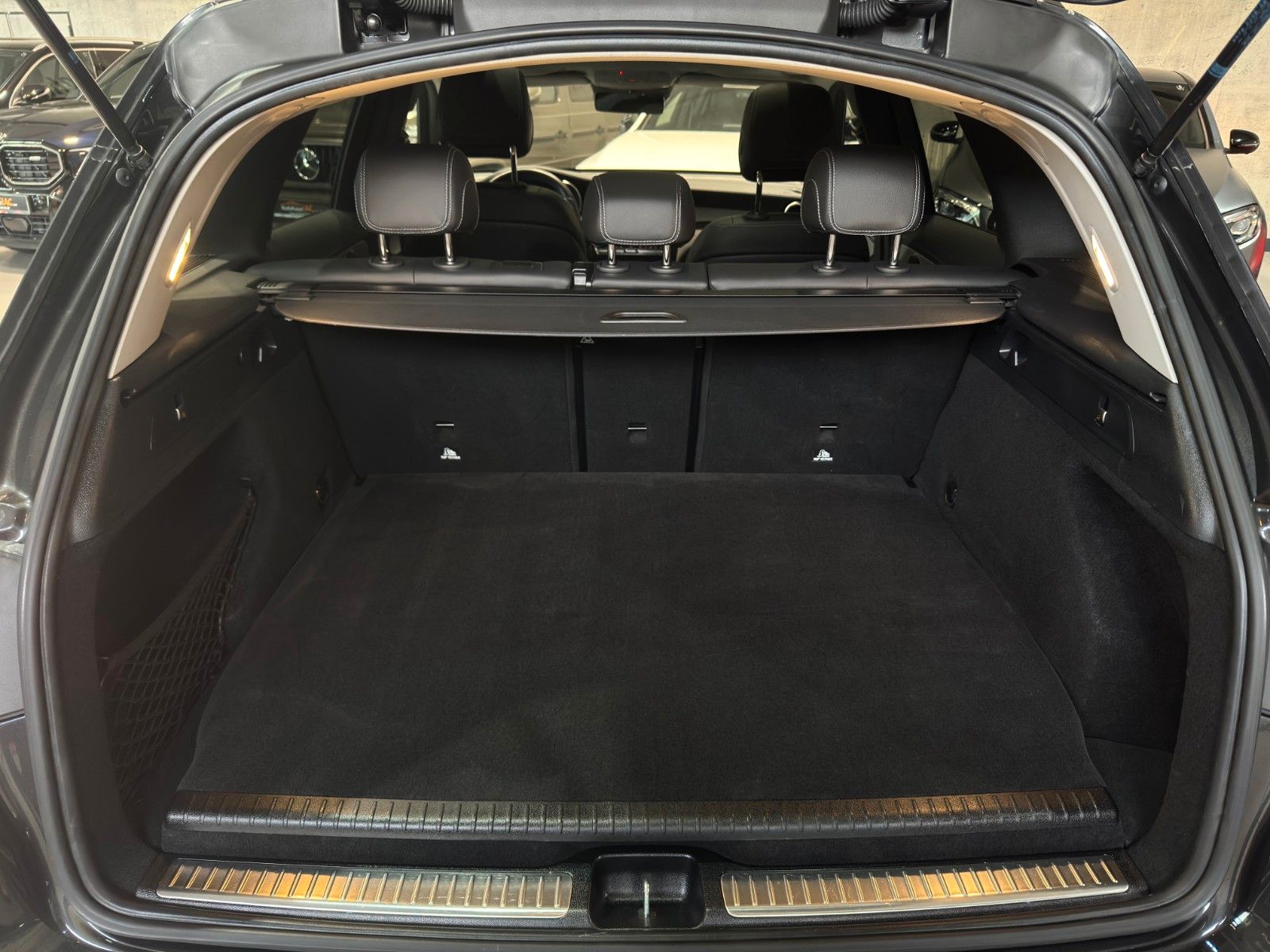 Mercedes-Benz GLC 300de/4Matic/1.Hand/Memory/AHK