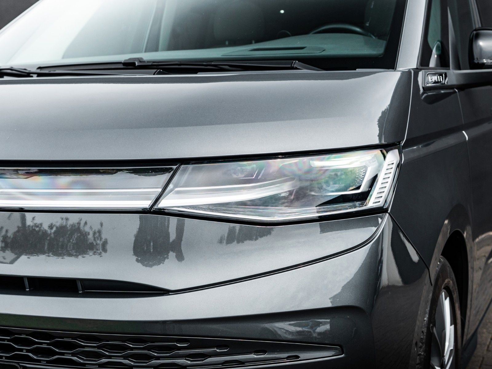 Volkswagen T7 Multivan LANG 100% VOLL TSDHZG LEDER PANO