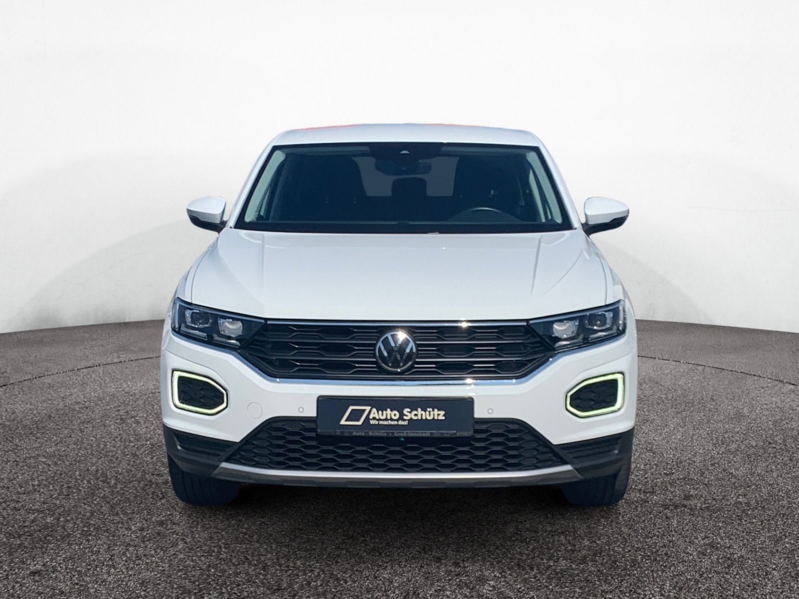 Volkswagen T-Roc 1.5 TSI Active - Samsaru's Car Outlet