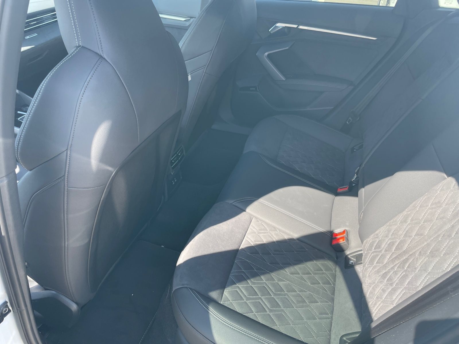 Audi A3 Sportback 35 TDI S-Tronic S-Line - Samsaru's Car Outlet