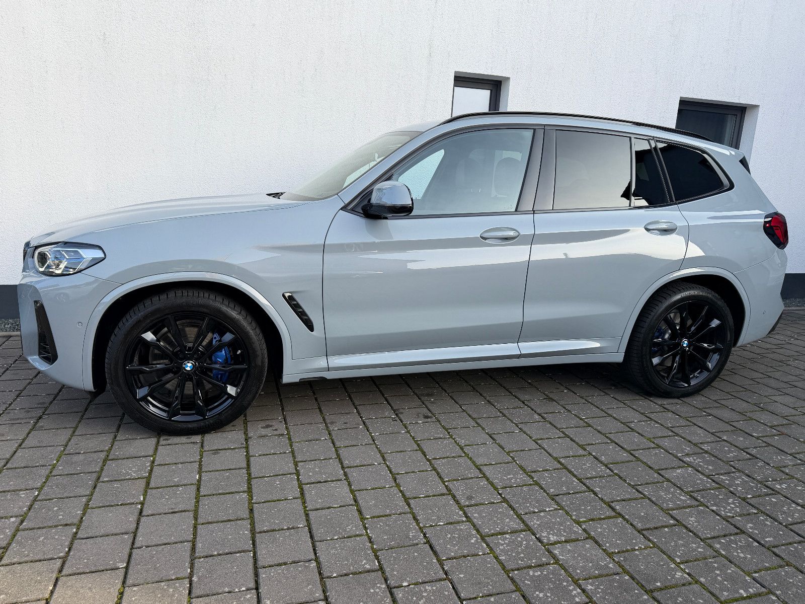 BMW X3 xDrive20d M Sport (AHK,Pano,20",Memory)