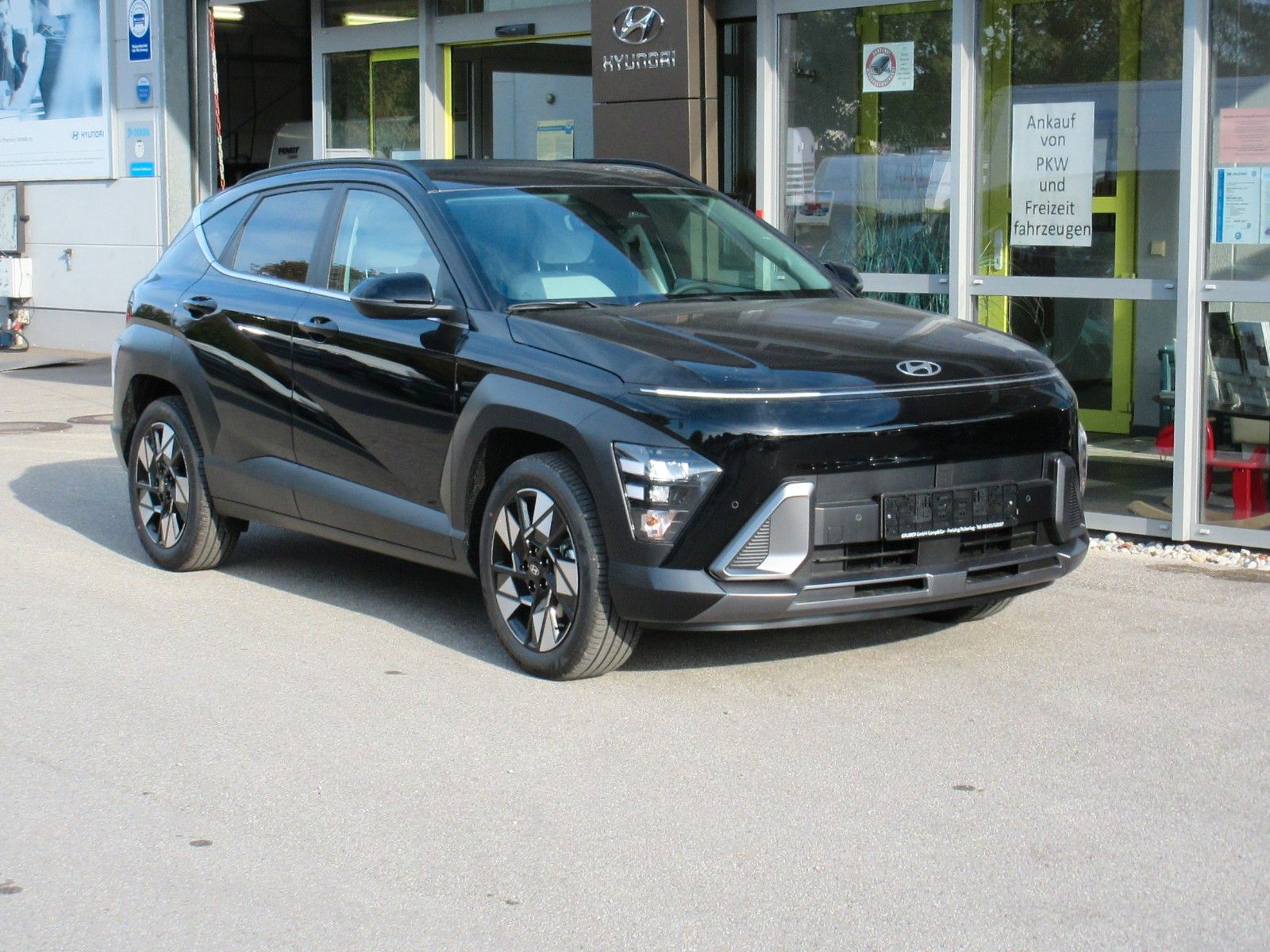 Hyundai Kona 1.6 GDi Hybrid Trend - Samsaru's Car Outlet