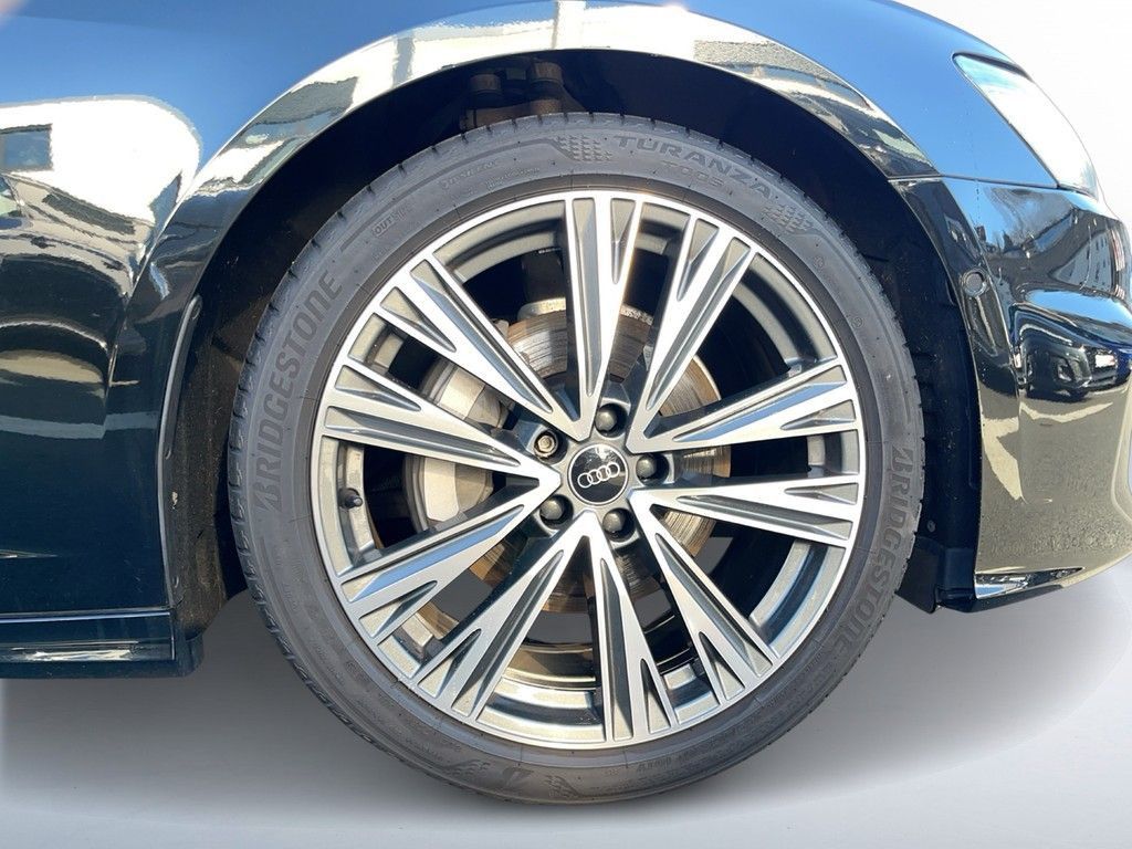 Audi A6 Avant 45 TFSI quattro S line Pano Matrix AHK