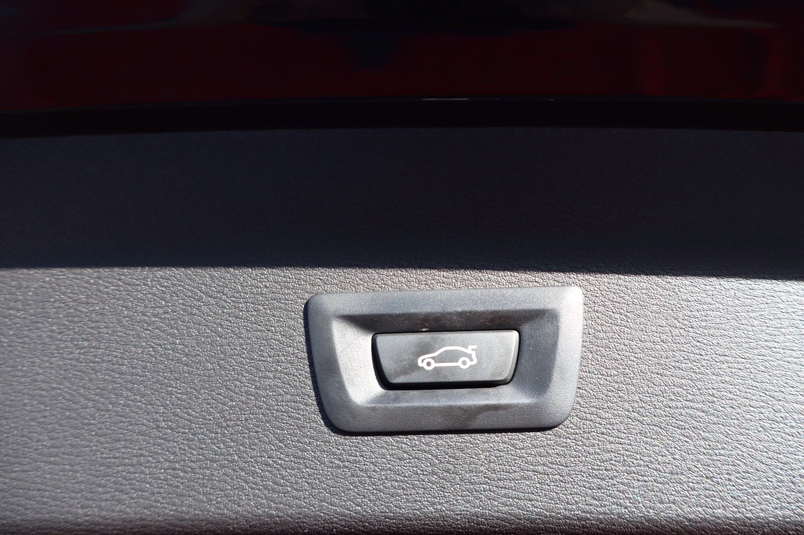 BMW X1 xDrive 25 e Advantage - Samsaru's Car Outlet